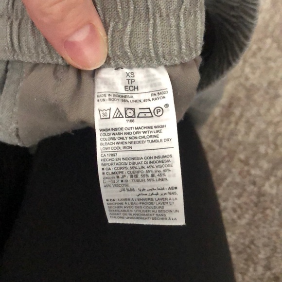 Linen shorts - Picture 4 of 5